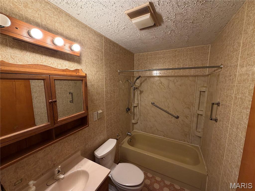 E C 1st Sub - Residential