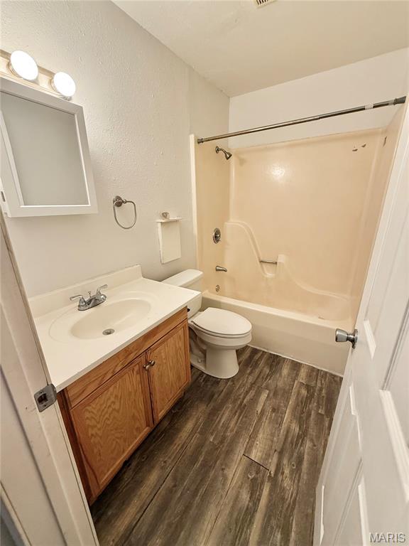 NOT IN A SUBDIVISION - Residential Lease