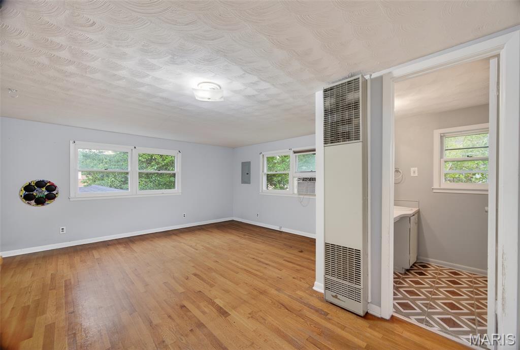 WOODLAWN - Residential