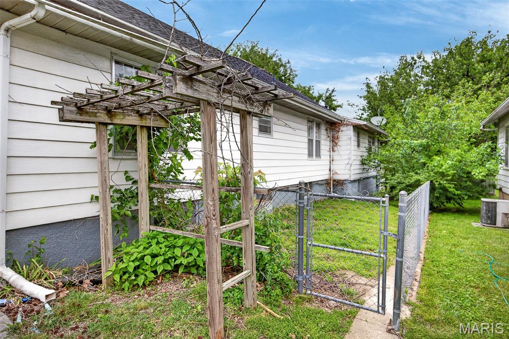 WOODLAWN - Residential