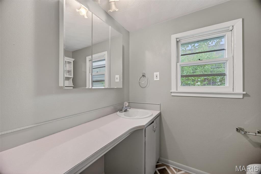 WOODLAWN - Residential