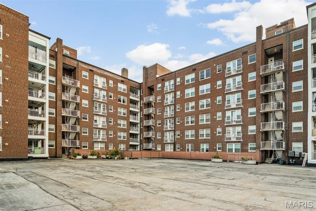 Randolph Condo - Residential