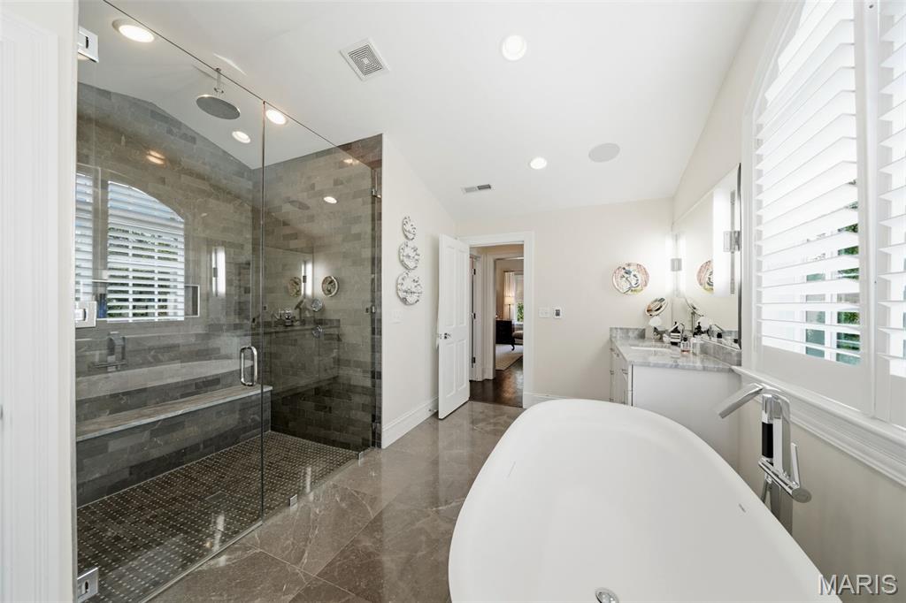 Clayton Gardens 2 - Residential