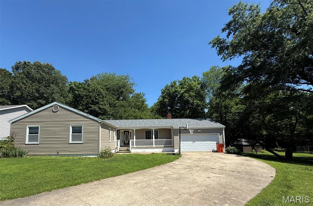 This home is full of potential and ready for your personal touch! Featuring 3 bedrooms, 2 bathrooms, and a spacious bonus family room, this property offers plenty of space to make your own. Enjoy relaxing or entertaining on the two back decks overlooking the large backyard.