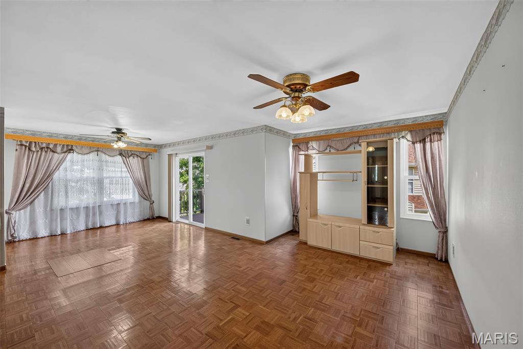 Sandalwood Creek Condo Ph Four- - Residential