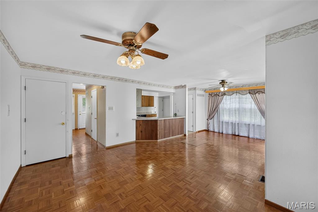 Sandalwood Creek Condo Ph Four- - Residential