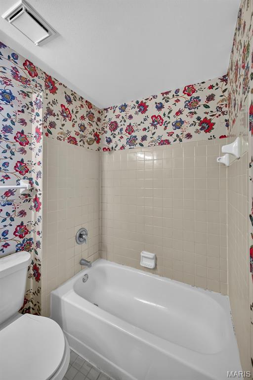 Sandalwood Creek Condo Ph Four- - Residential