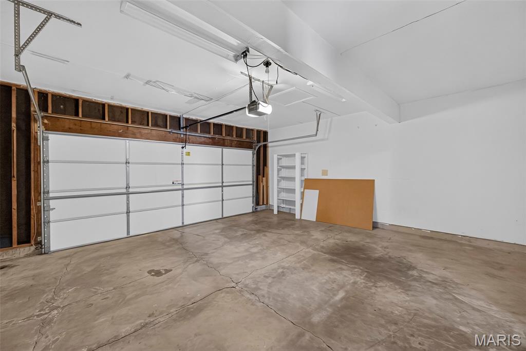 Sandalwood Creek Condo Ph Four- - Residential