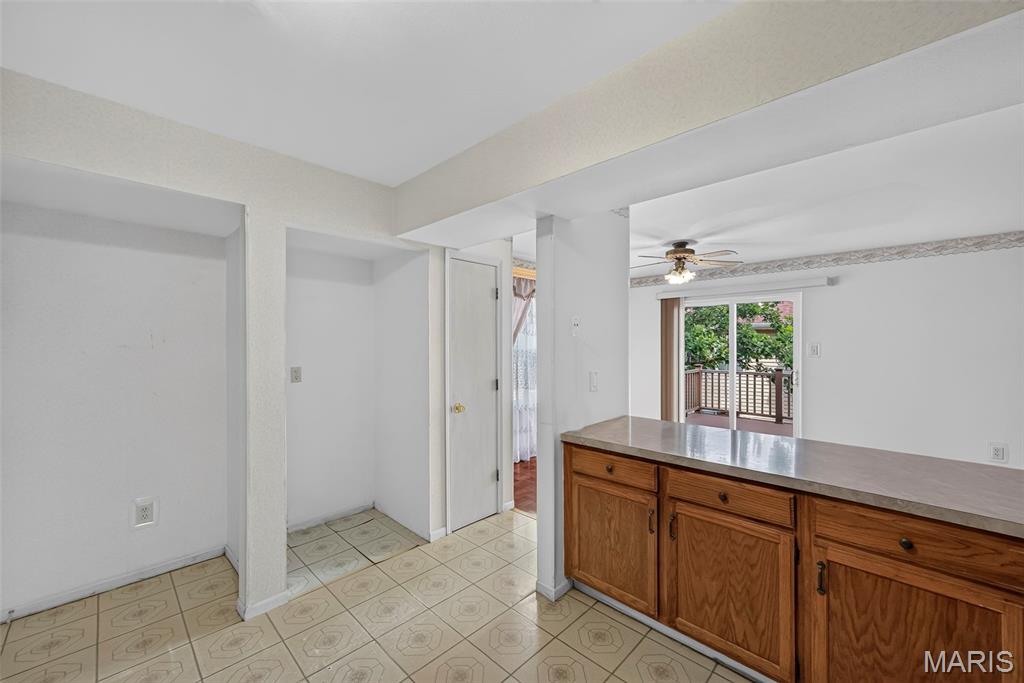 Sandalwood Creek Condo Ph Four- - Residential