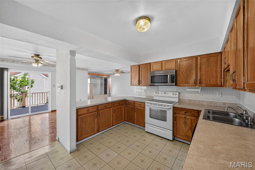 Sandalwood Creek Condo Ph Four- - Residential