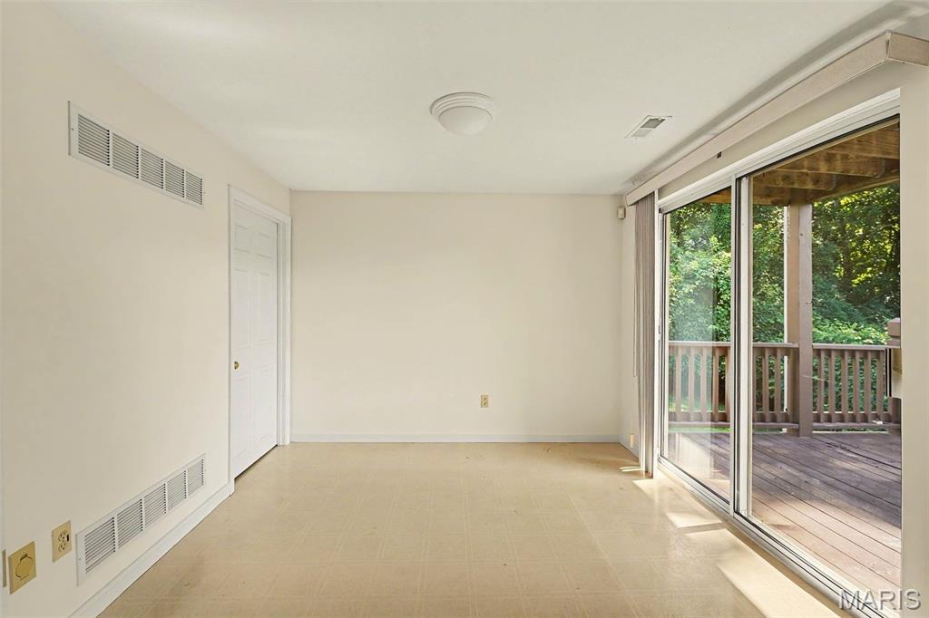 Southern Manor Lt 3 Resub - Residential