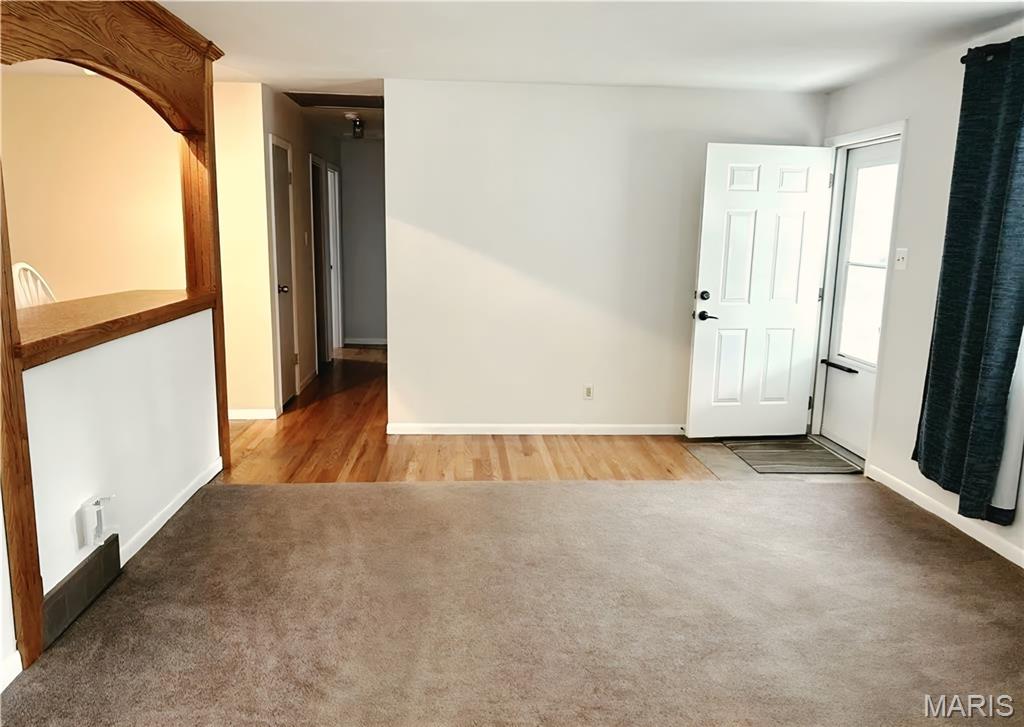 Colonial Manor 4 - Residential