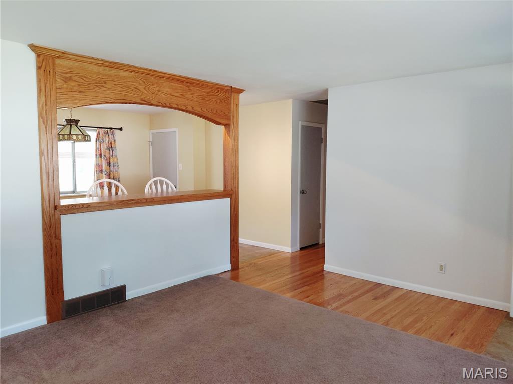 Colonial Manor 4 - Residential