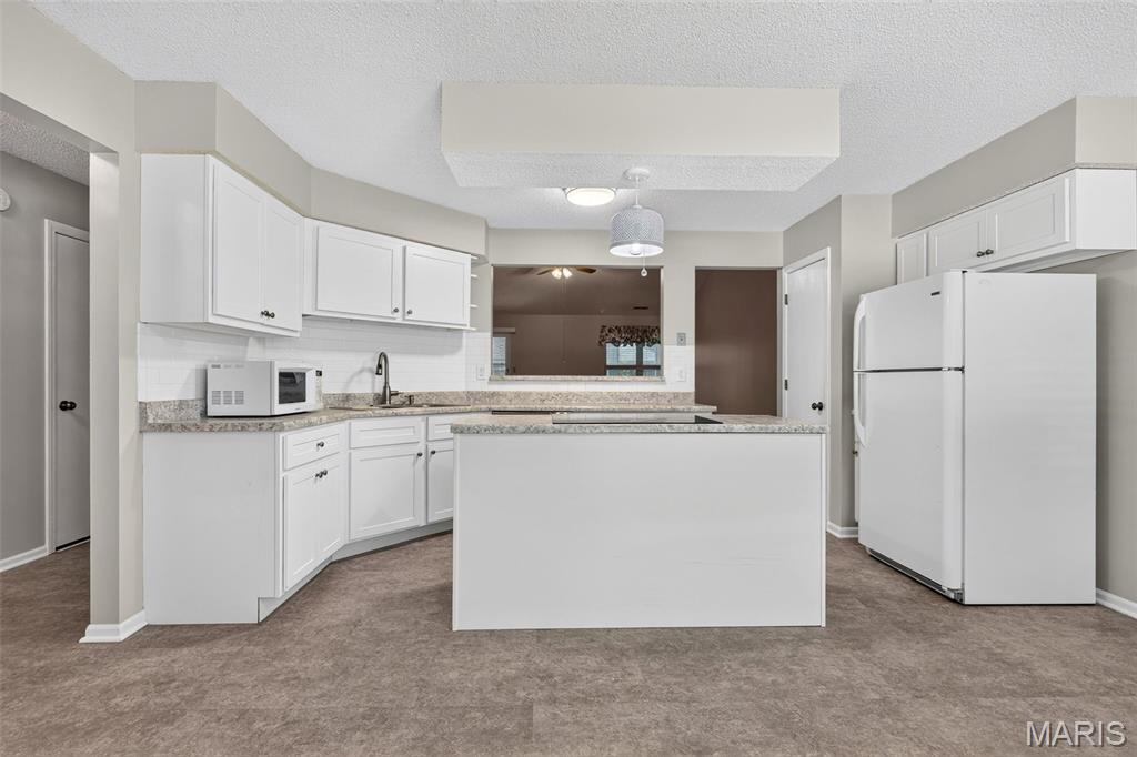 Meadow Ridge Villas #19 - Residential