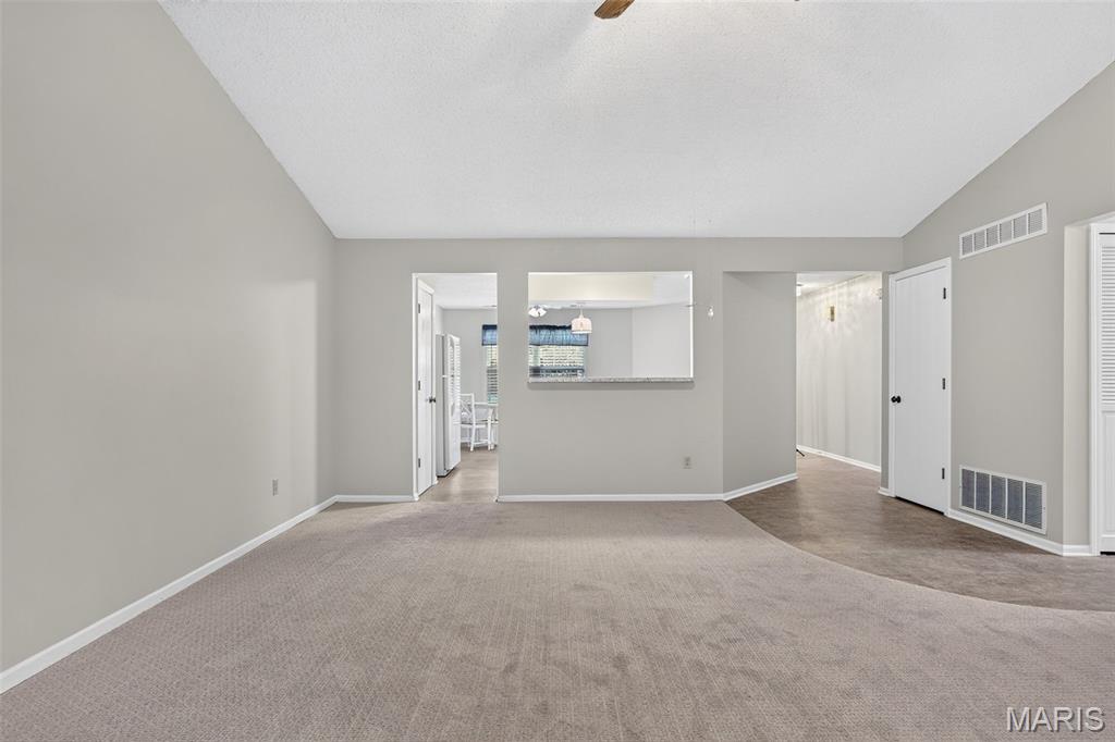 Meadow Ridge Villas #19 - Residential