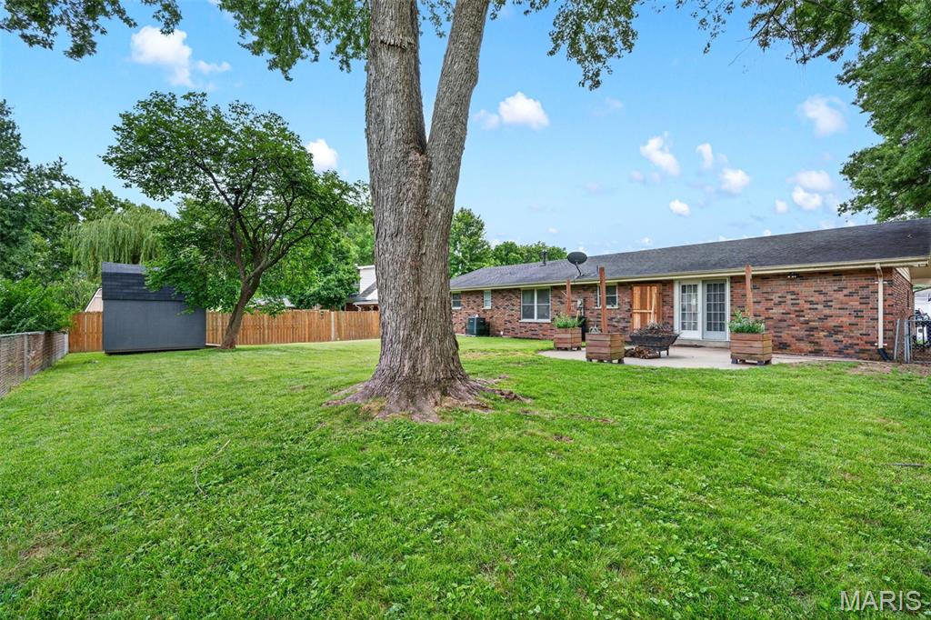 Elmwood Manor #6 - Residential