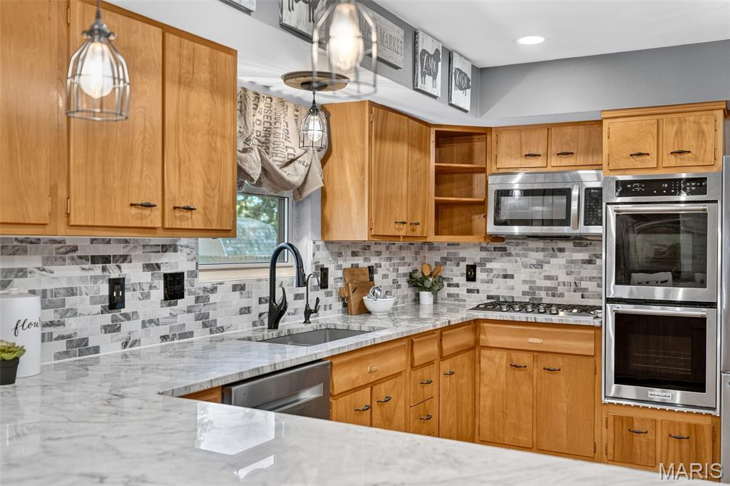 Elmwood Manor #6 - Residential