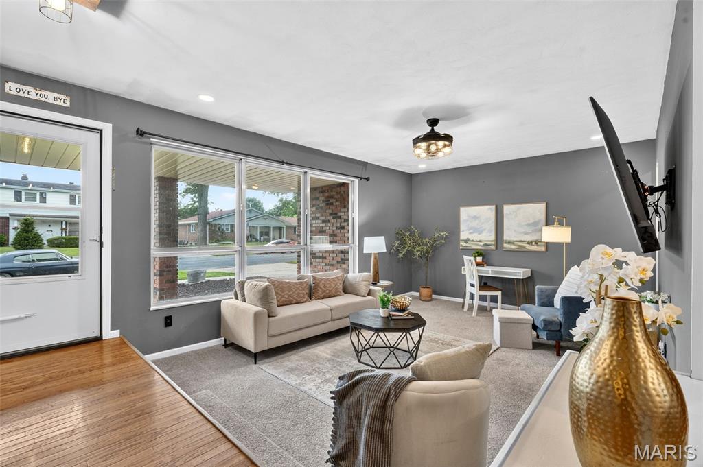 Elmwood Manor #6 - Residential
