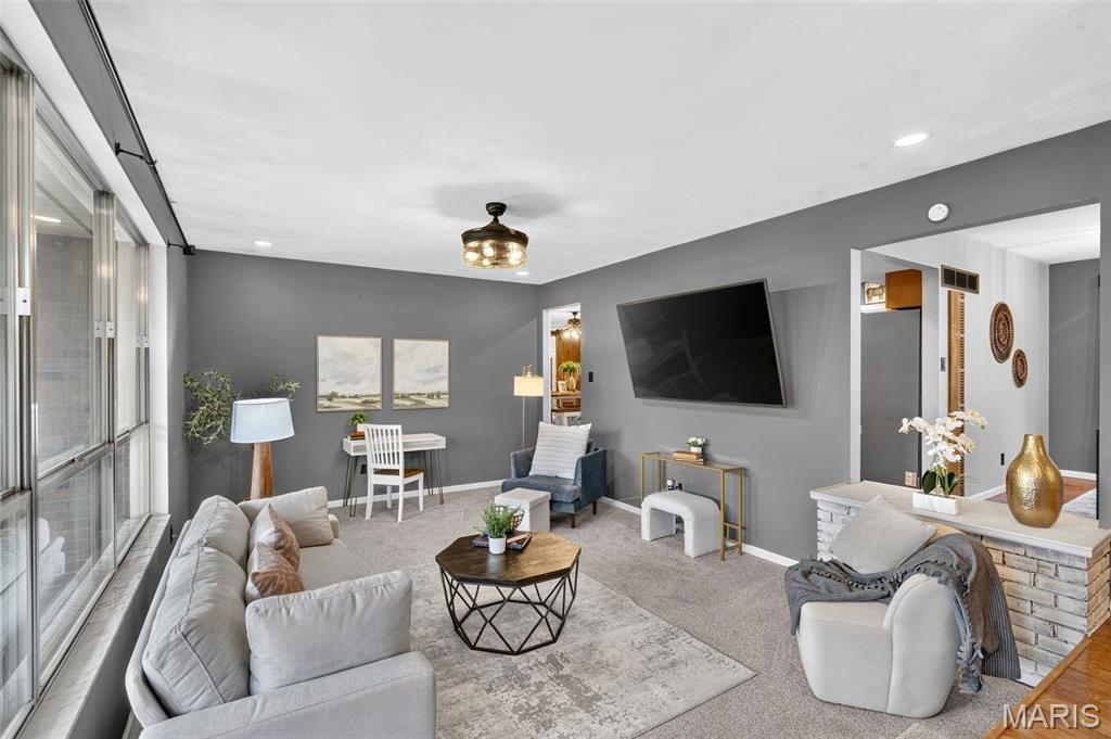 Elmwood Manor #6 - Residential