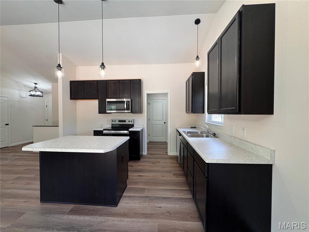 Hawk Ridge Estates - Residential