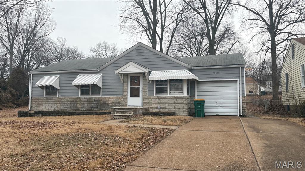 3 Bedroom Home with Attached Garage & Full Basement

Charming 3-bedroom, 1-bath home offering great potential and solid layout. Features include an attached garage, full basement for additional storage or future finishing, and a spacious backyard perfect for outdoor enjoyment.

The home offers a functional kitchen layout with ample cabinet space and natural light throughout. The backyard provides plenty of room for entertaining, gardening, or pets.

Conveniently located and ready for your personal touches or updates. Whether you're looking for a primary residence or investment opportunity, this property presents strong potential.

Schedule your showing today.