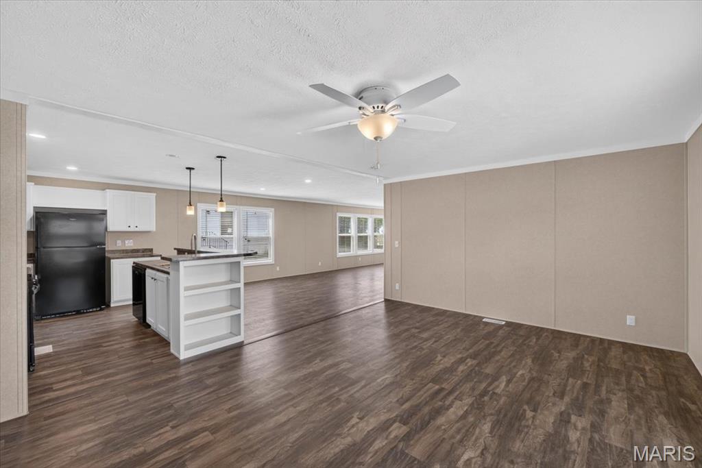 Woodlawn Trails Mobile Home Park - Residential