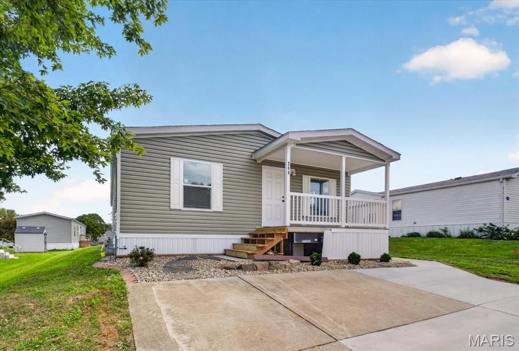 Woodlawn Trails Mobile Home Park - Residential