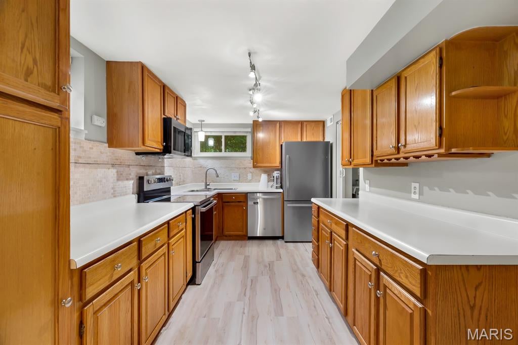 Lake Sherwood Estates - Residential