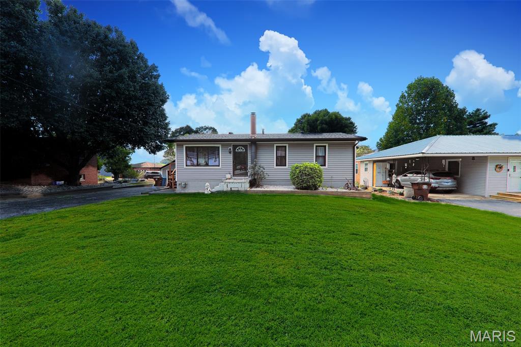 WOODLAND HILLS - Residential