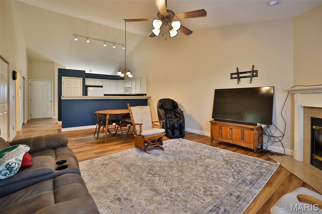 Knolls/Century Oaks - Residential