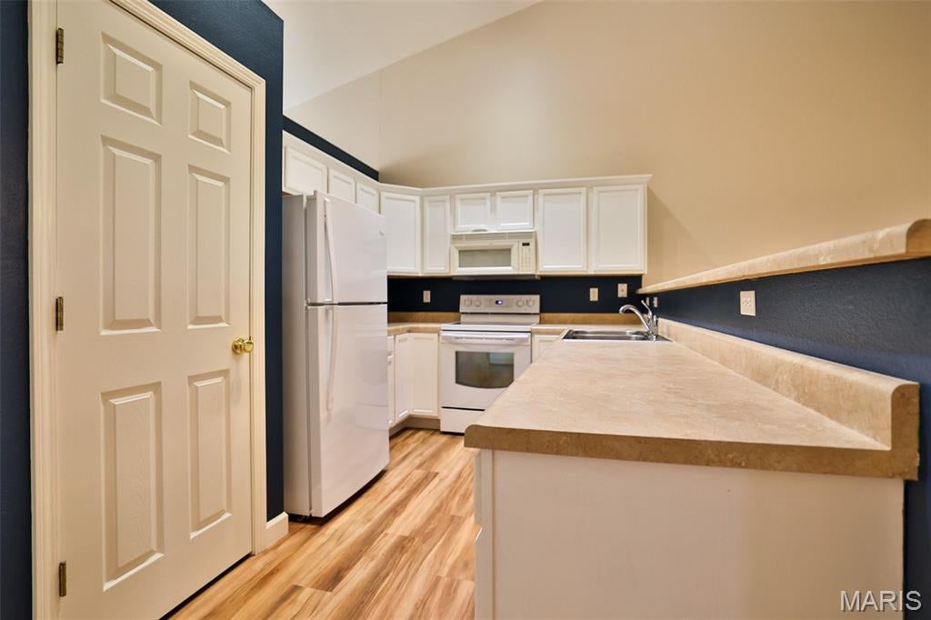 Knolls/Century Oaks - Residential