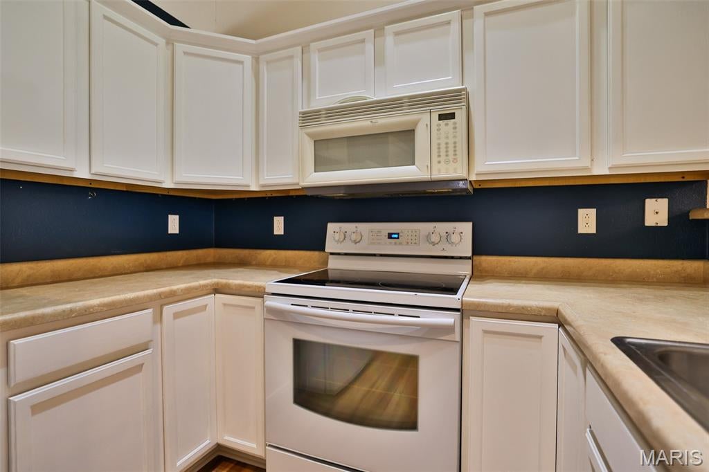Knolls/Century Oaks - Residential