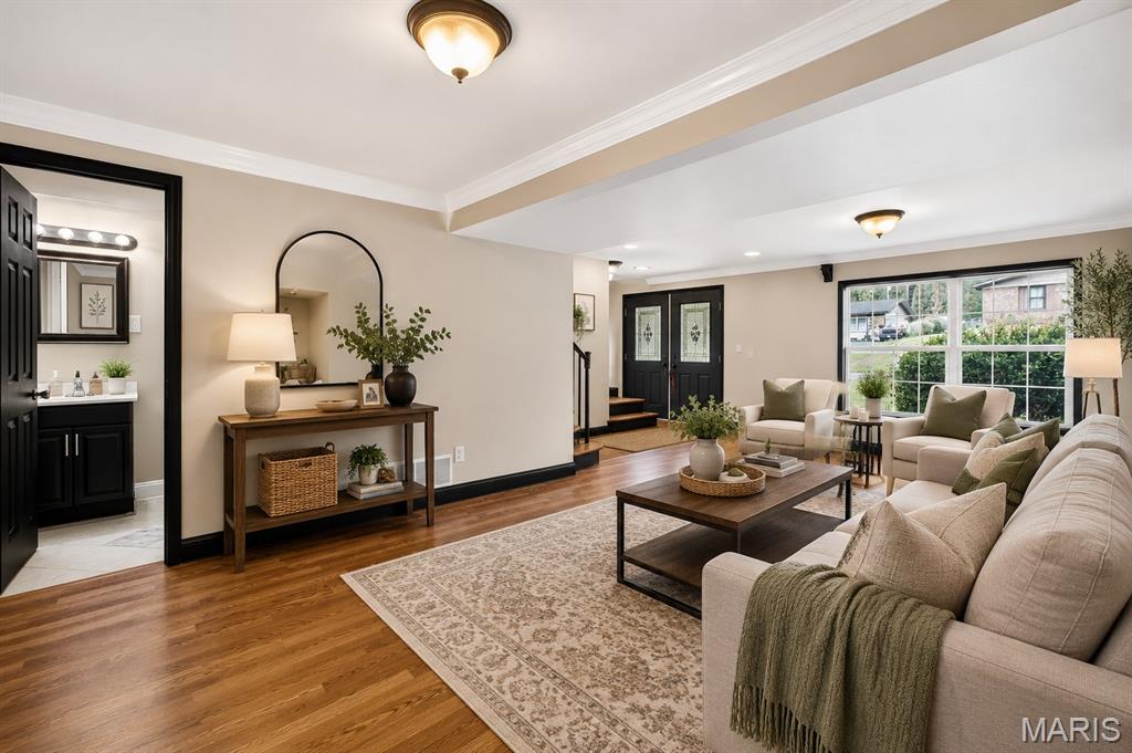 Westwood Ac #4 - Residential
