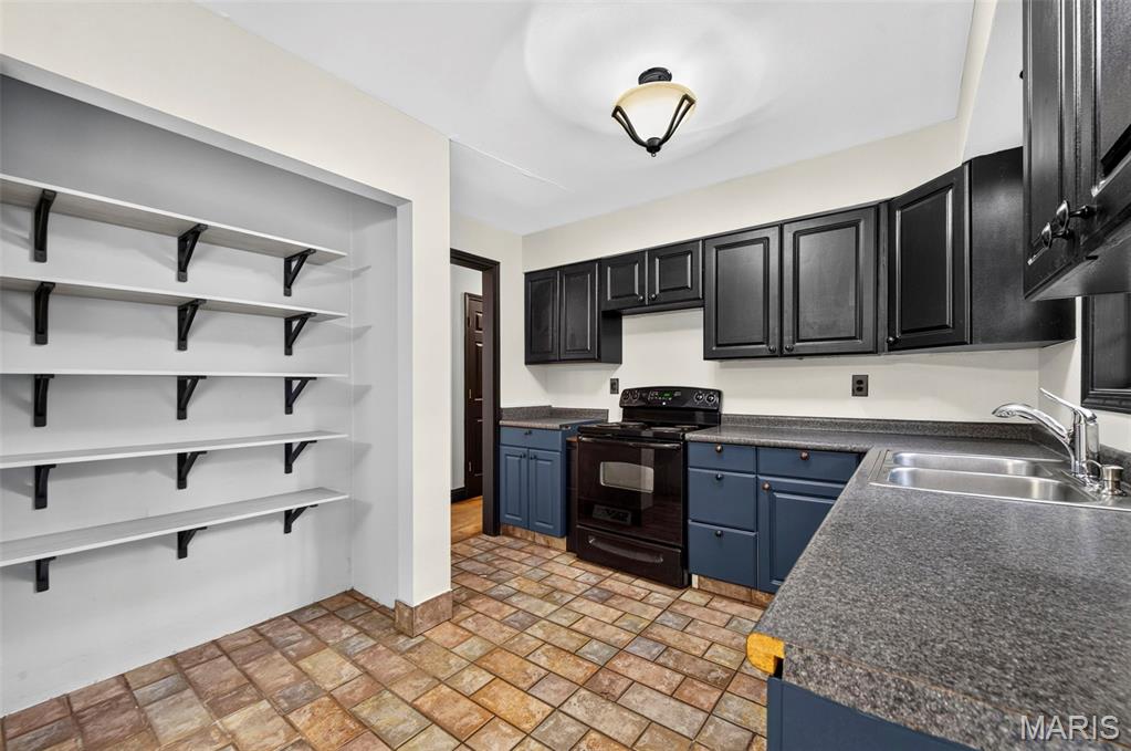 Westwood Ac #4 - Residential