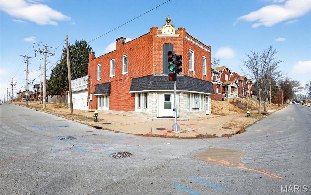 St Louis - Commercial Sale