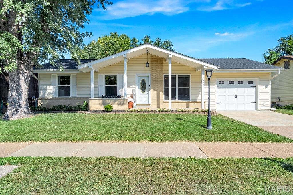 Wonderfully updated ranch in the heart of Rockwood Schools! Choice Home Warranty Included! Newer roof! Huge yard backing to common ground! Covered deck, walkout and move-in ready! Be greeted to a lovely curb appeal complete with covered porch, widened driveway to 1 car garage and shaded front yard! Inside you'll find a cozy eat-in kitchen with granite, gas range/stove and vinyl plank floors with pantry! 3 bedrooms on the main level with updated fans and lighting! Very updated bathroom with jacuzzi tub! In back, we've got a HUGE fenced yard that is enjoyed most from the covered composite deck with ceiling fan and lighting! This home has a walkout lower level ready for finishing touches!