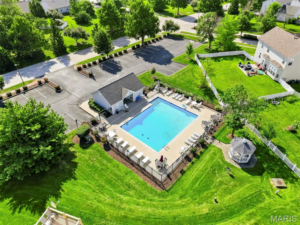 Brownstone Village At Thornbury #2 - Residential