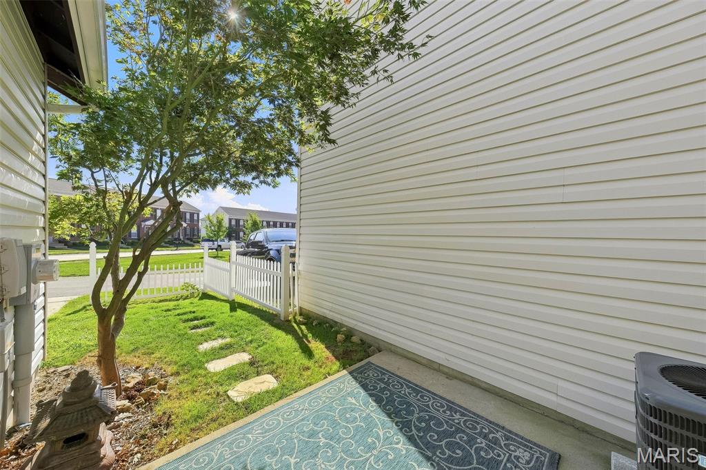 Brownstone Village At Thornbury #2 - Residential