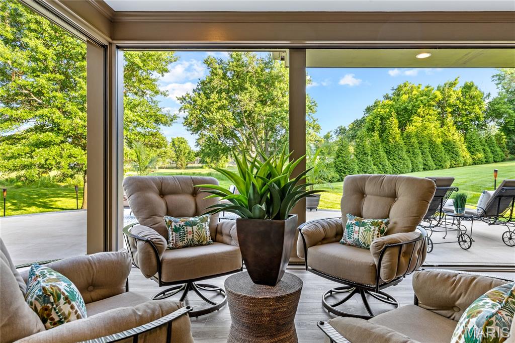 Meadowbrook Country Club Estates - Residential