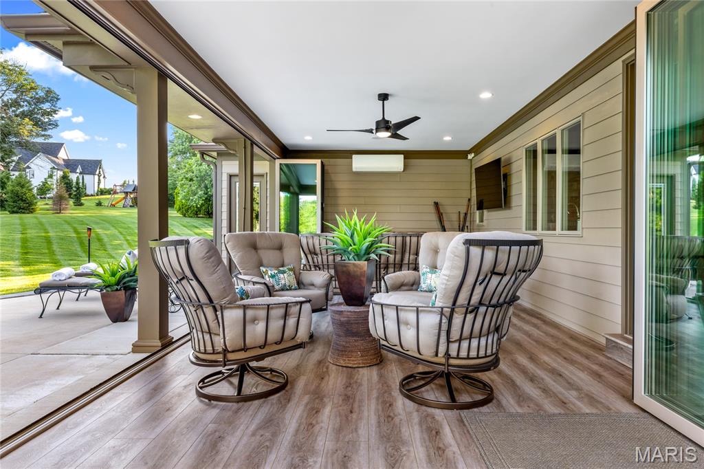 Meadowbrook Country Club Estates - Residential