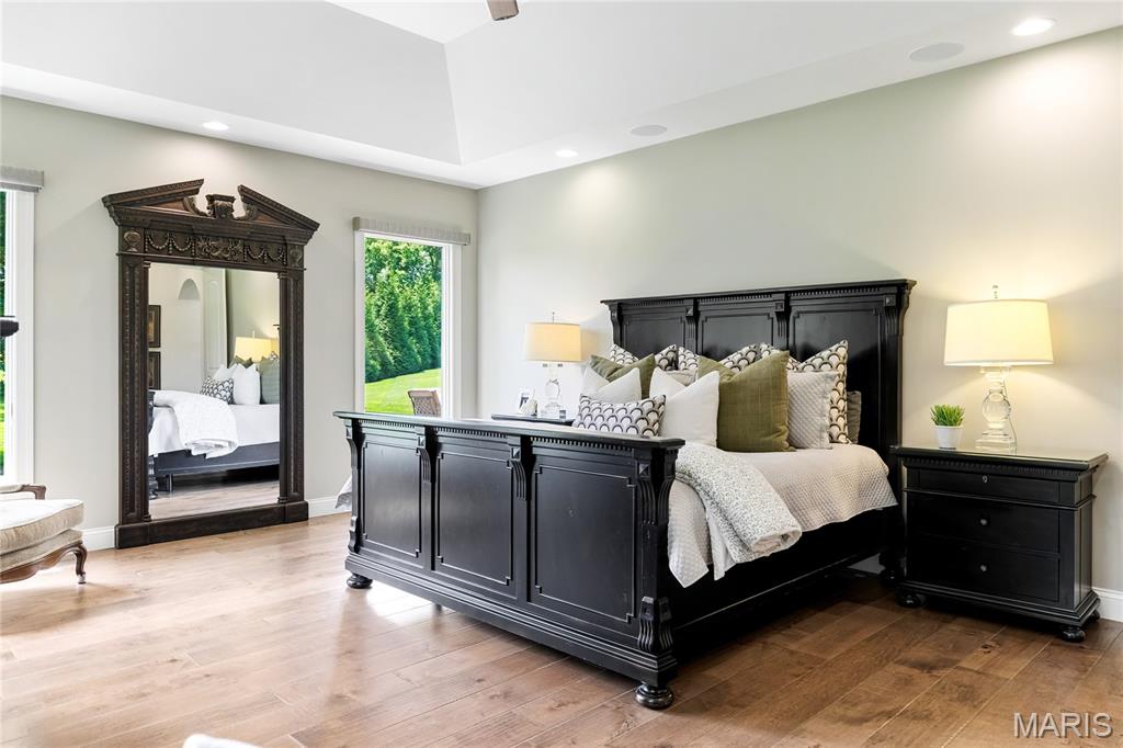 Meadowbrook Country Club Estates - Residential
