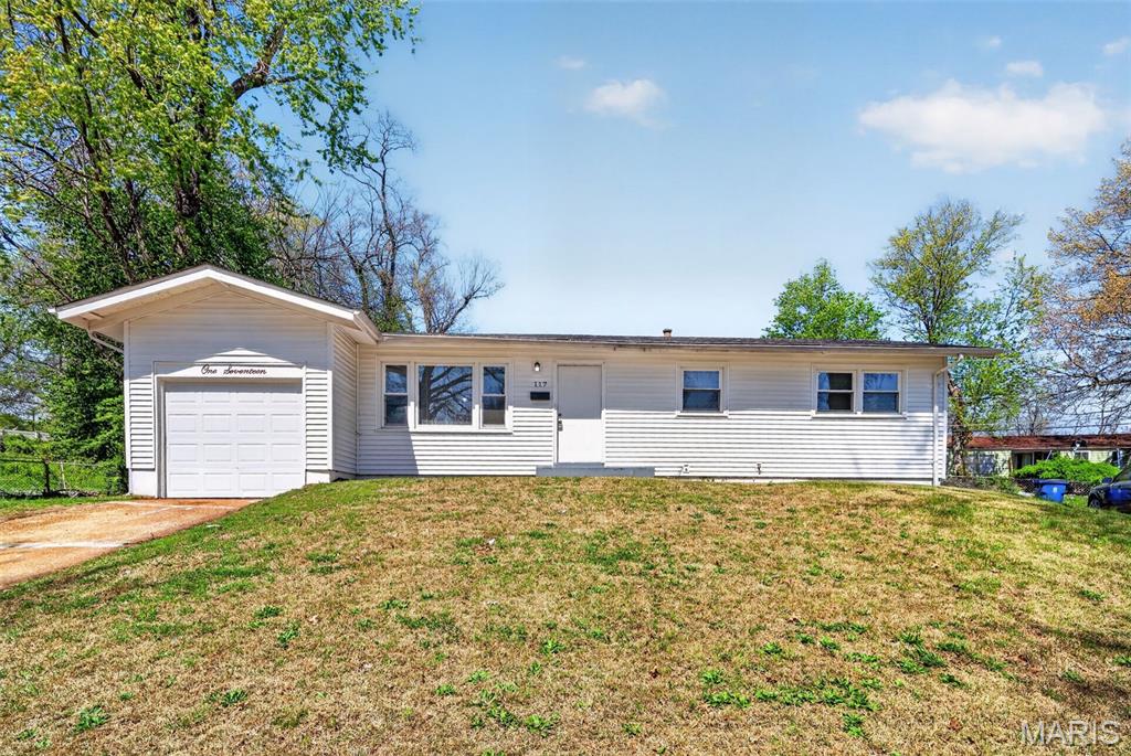 Welcome to 117 Bayview Drive in St. Louis County — a property full of potential and opportunity in a convenient North County location. Home is a 3 bedroom, 1 bathroom home has central a/c and hardwood floors throughout.
This home offers a functional layout with spacious living areas designed for everyday comfort. The main living room welcomes you with natural light and provides a great space for relaxing or entertaining guests. The adjoining dining area flows easily into the kitchen, which offers ample cabinet storage and workspace, ready for your personal updates and style.
The bedrooms are comfortably sized, offering flexibility for family, guests, or even a home office setup. Whether you're looking to move right in or renovate to your taste, this property provides a solid foundation to make it your own.
Step outside to enjoy a generous yard—perfect for outdoor gatherings, gardening, or simply unwinding in your private space. Off-street parking adds convenience and practicality.