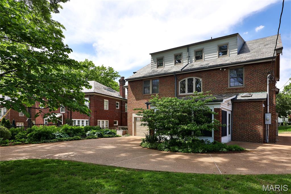 University Hills - Residential