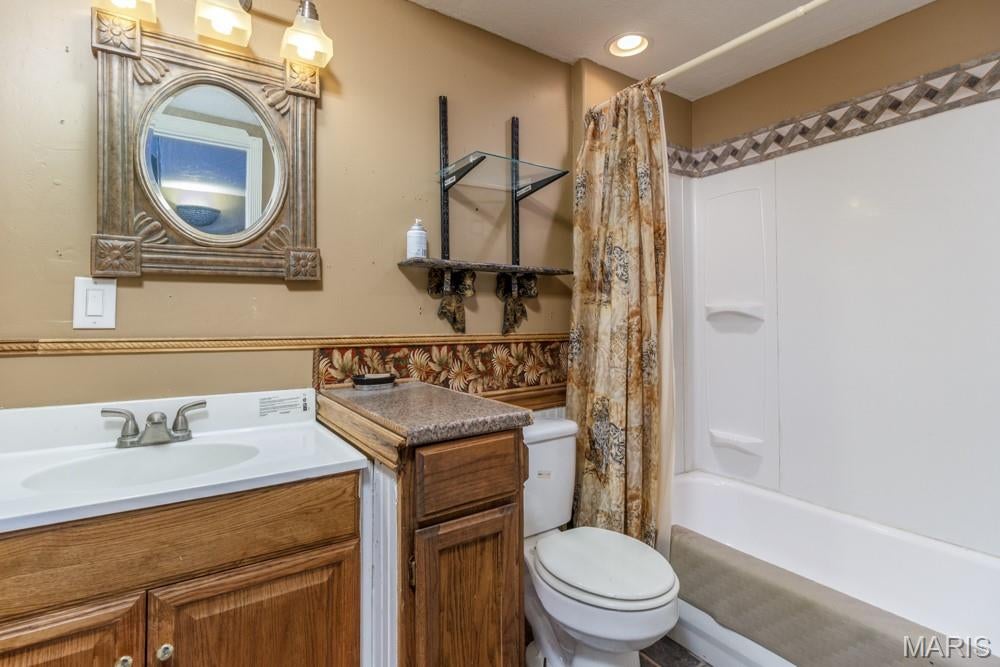 MONARCH MEADOWS - Residential