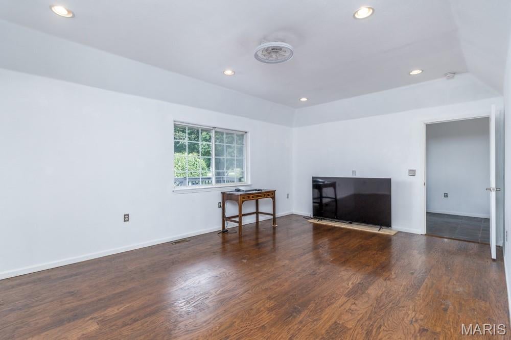 MONARCH MEADOWS - Residential