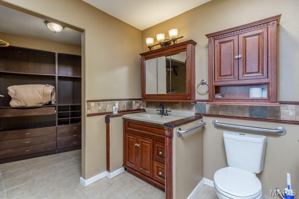 MONARCH MEADOWS - Residential