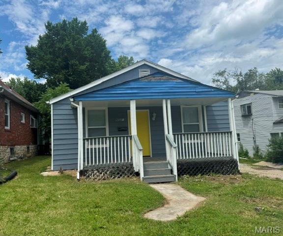 Charming ranch home featuring 2 spacious bedrooms, a full basement, and off-street parking. Conveniently located with easy access to major thoroughfares, this property offers excellent potential for customization and value enhancement. Bring your vision and make it your own. Don't miss this great opportunity!
