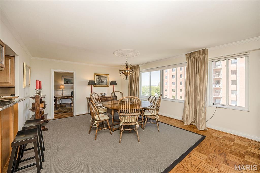 Hanley Towers Condominium - Residential