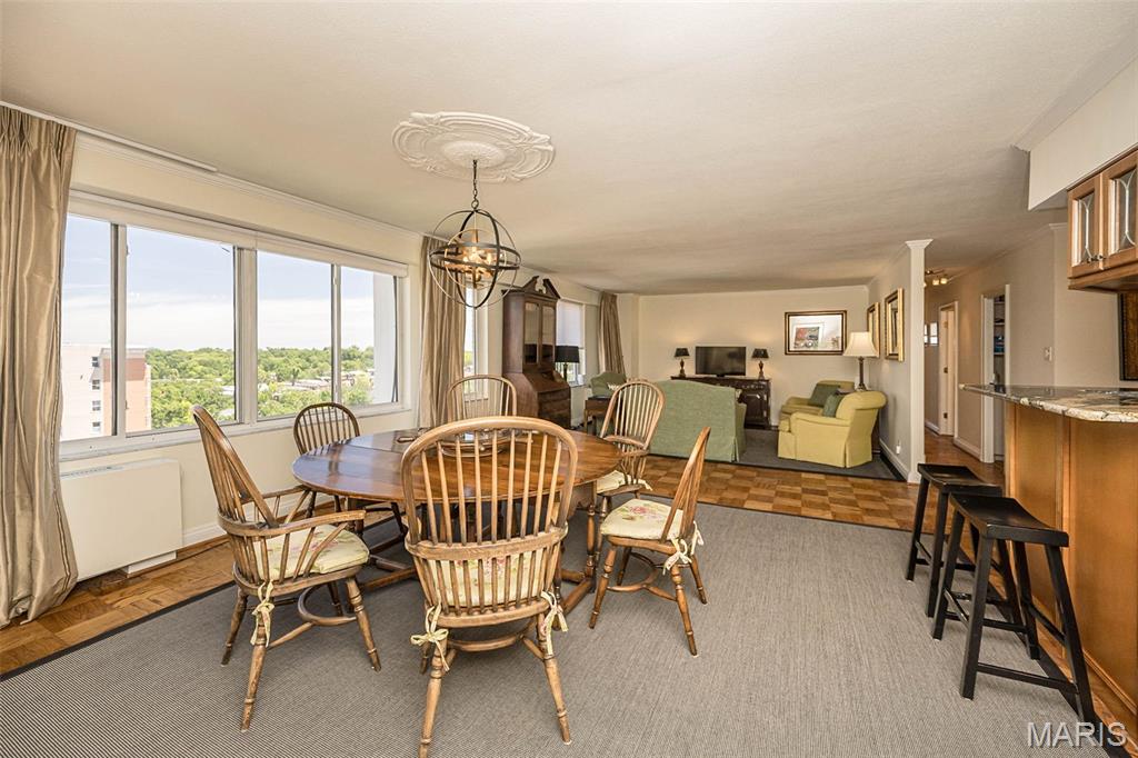 Hanley Towers Condominium - Residential