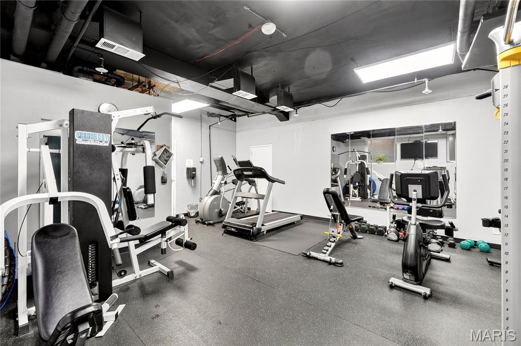 Hanley Towers Condominium - Residential